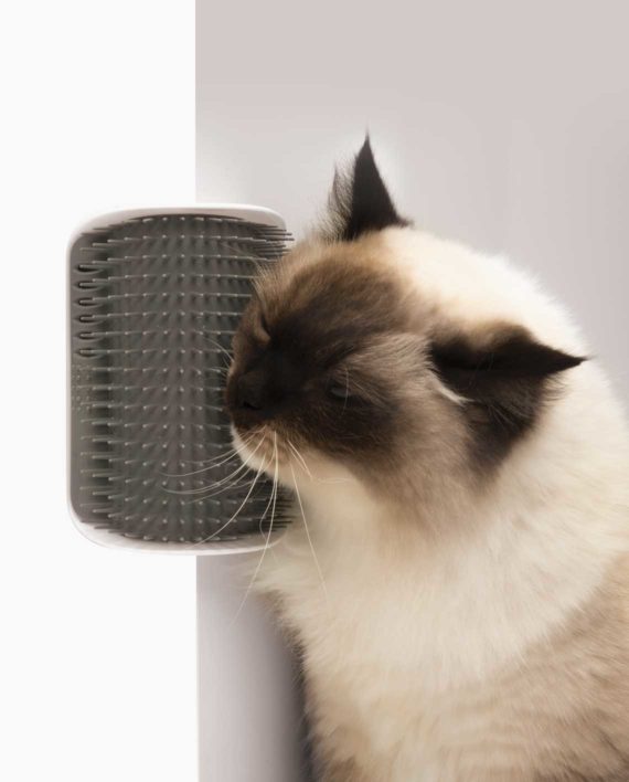 Senses 2.0 Self Groomer - Royalitypets.com